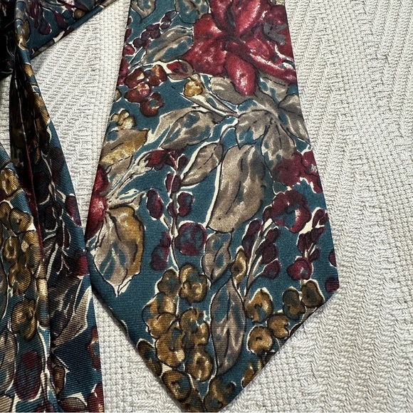 Bugatti 100% silk necktie, teal with red/brown florals, watercolor look - Picture 3 of 8